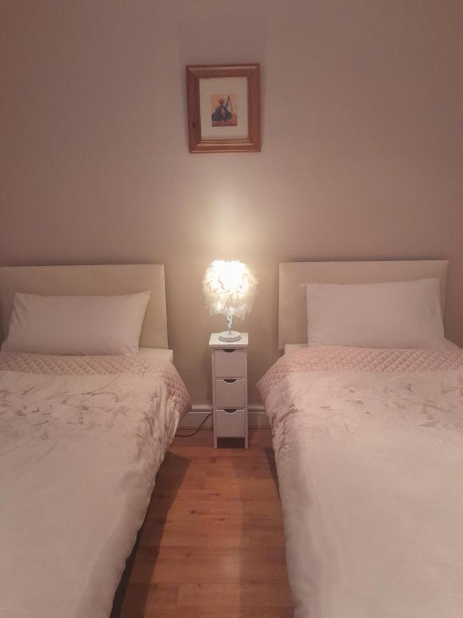 Mels Accomodation Letterkenny Ngoại thất bức ảnh